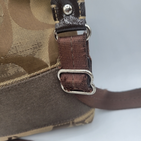 Coach sling bag with wallet - Picture 8 of 13